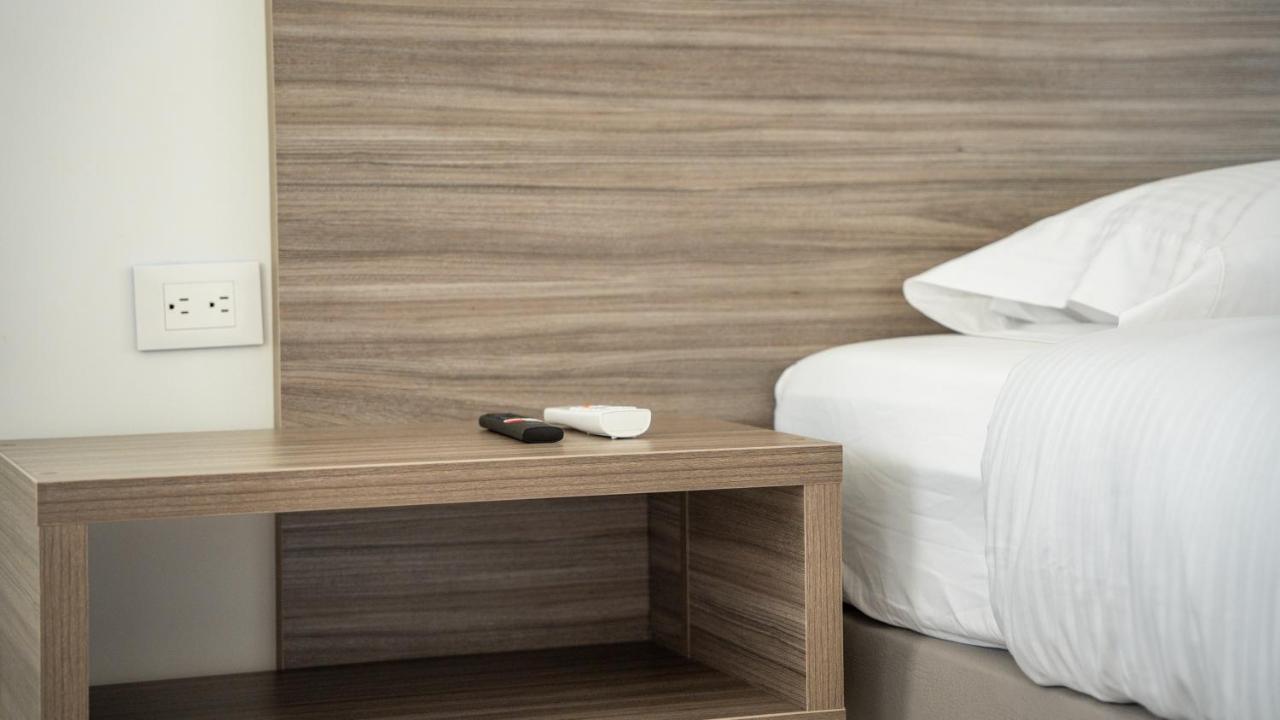 Hotel Palo Grande Cf Pereira Combia Baja Exteriör bild