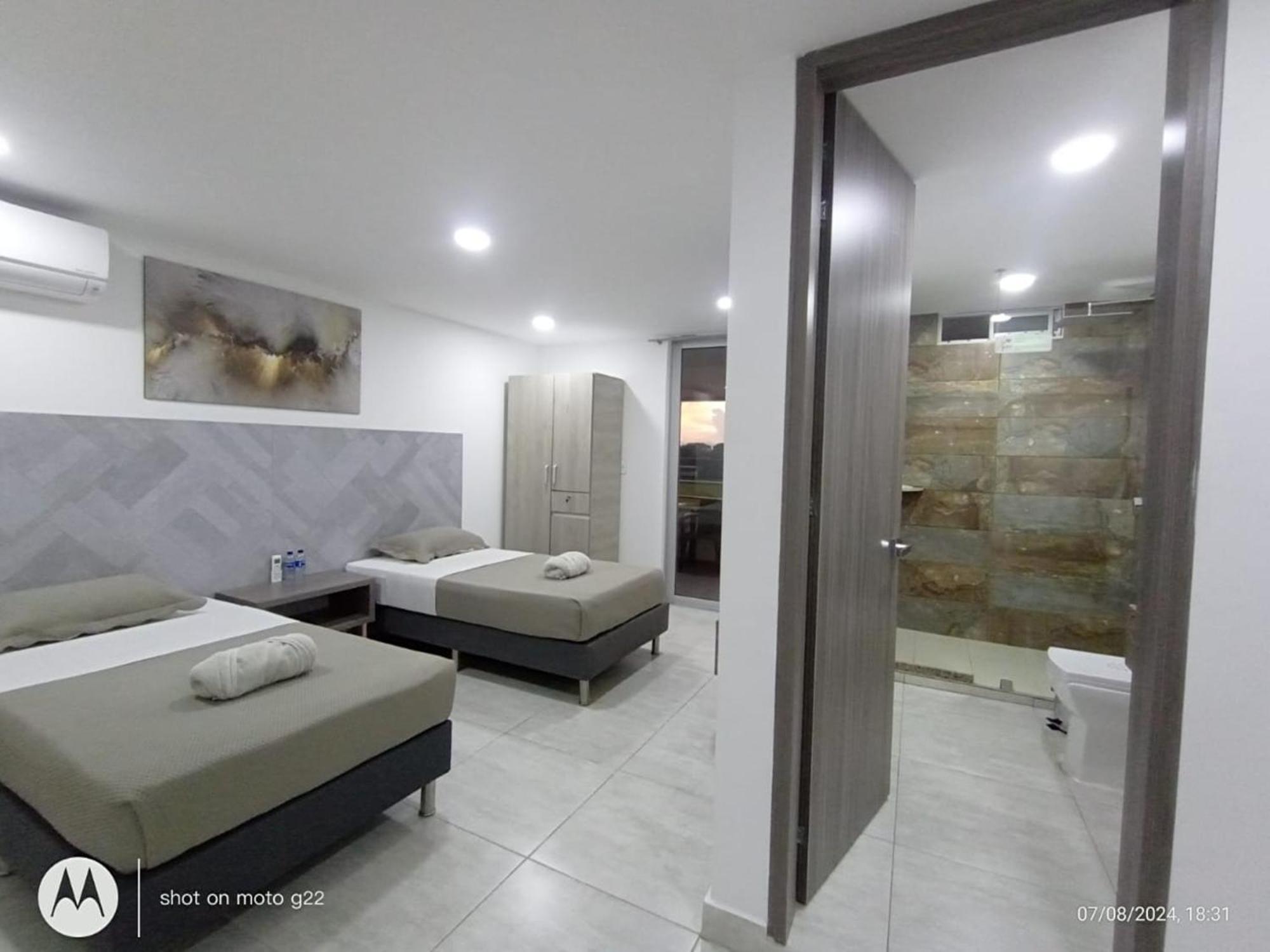 Hotel Palo Grande Cf Pereira Combia Baja Exteriör bild